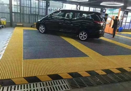 洗車玻璃鋼格柵板鋪設(shè)時(shí)怎么設(shè)計(jì)排水溝？